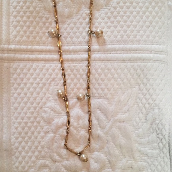 Vintage pearl costume necklace - Picture 3 of 6